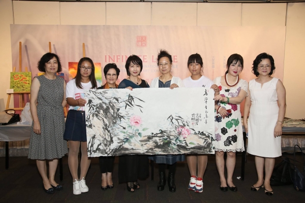 Infinite Love – International Female Contemporary Art Exhibition